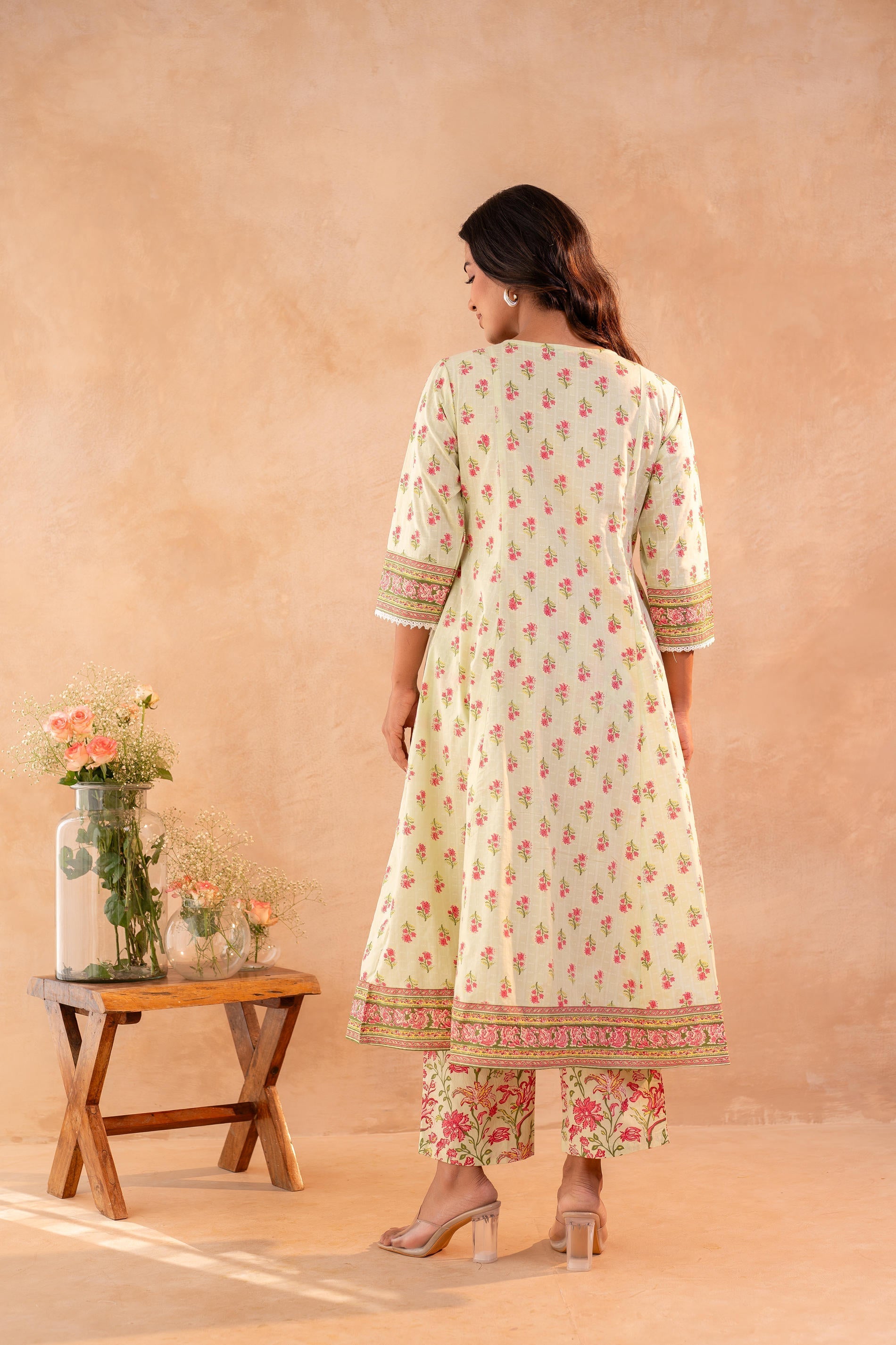 Juniper Noor-e-Gul SageGreen Printed Kurta Pant And Dupatta Set