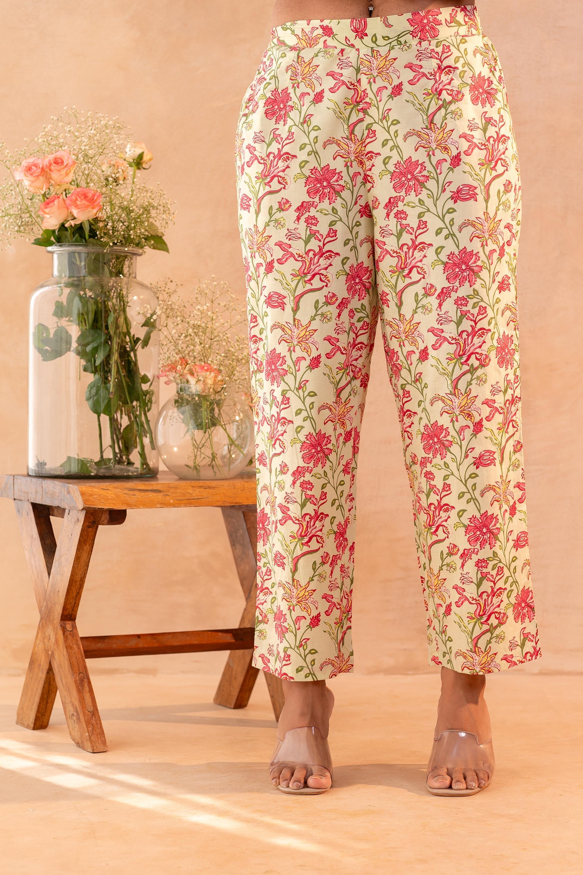Juniper Noor-e-Gul SageGreen Printed Kurta Pant And Dupatta Set