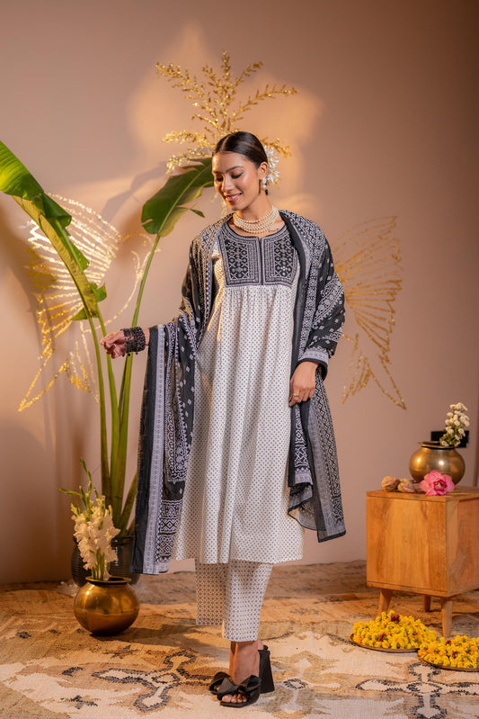 Juniper Black & White Viraasat Printed Kurta Pant And Dupatta Set with Dupatta