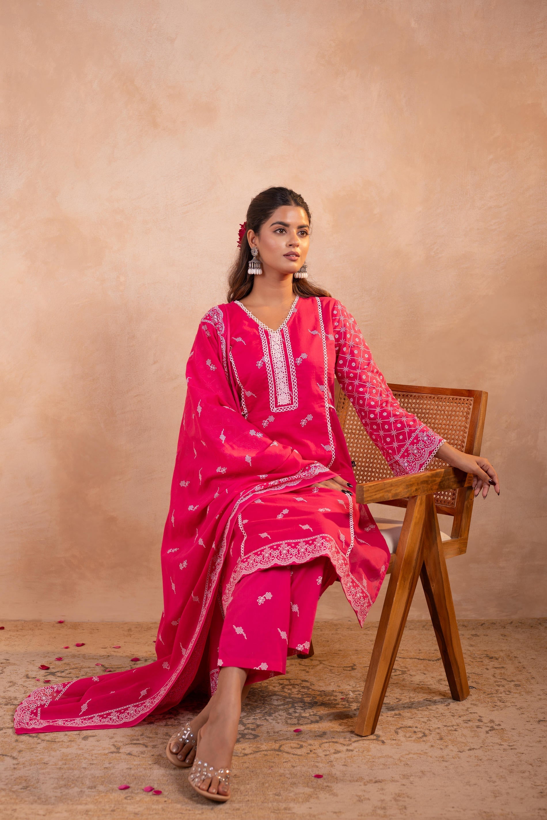 Juniper Gulbahar Fuchsia Printed Kurta Pant And Dupatta Set