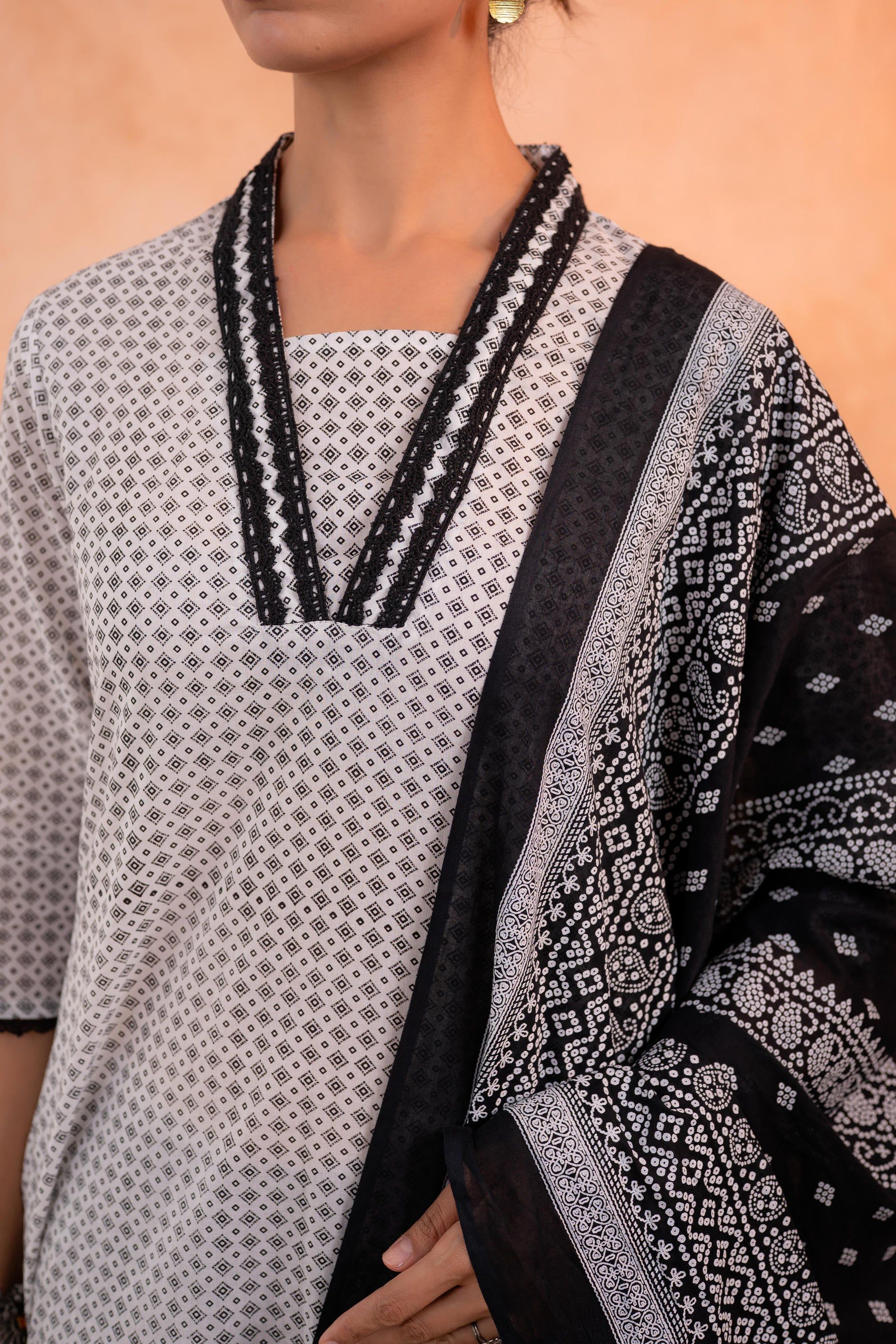 Juniper Noir Ikat Echo Black & White Printed Kurta Pant And Dupatta Set