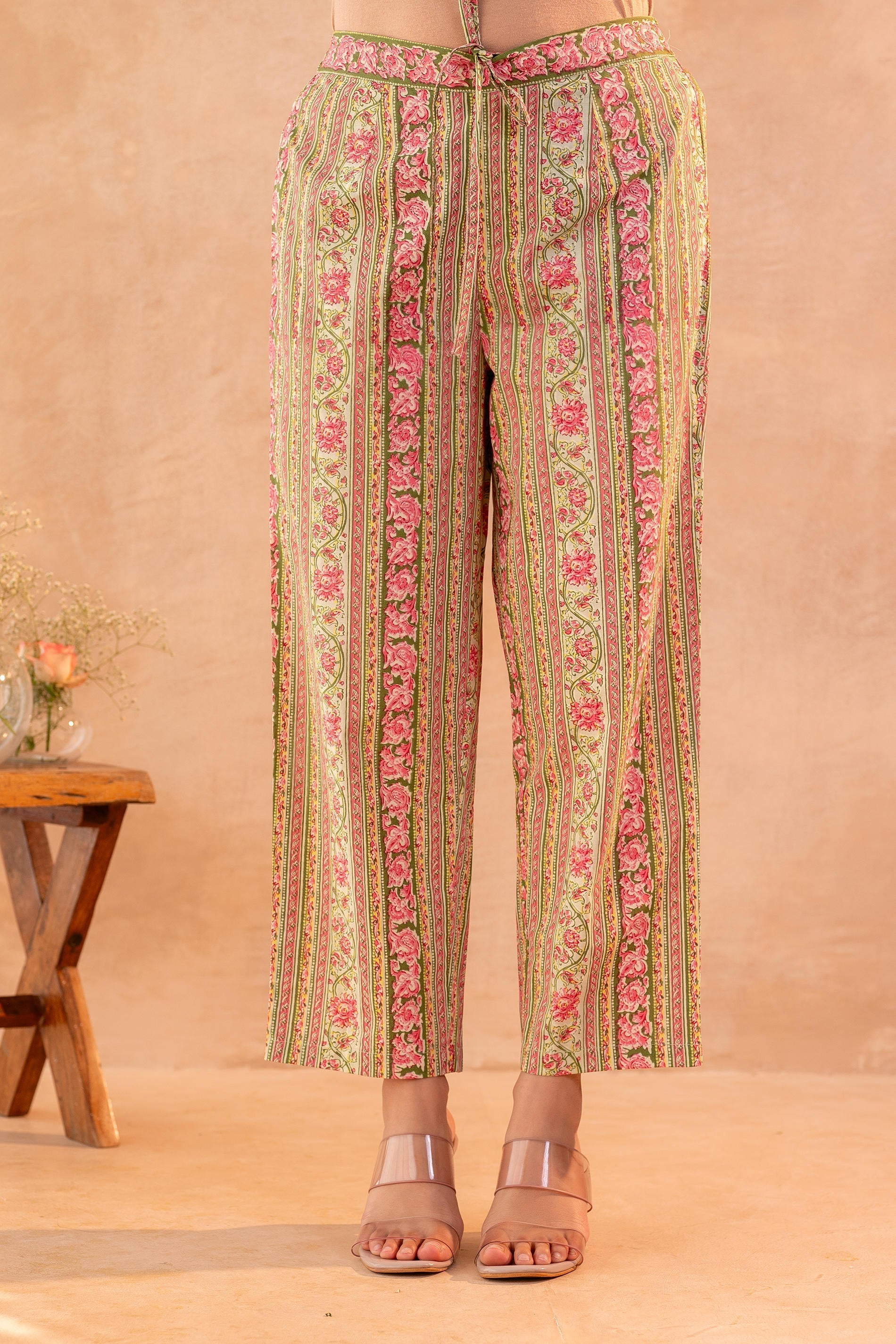 Juniper Gulnaar Garden Printed Kurta Pant And Dupatta Set