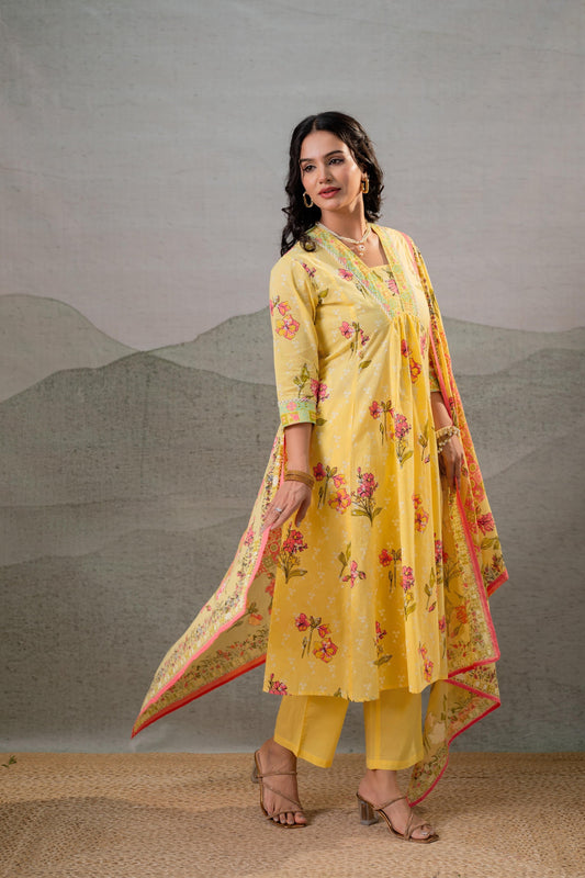 Juniper Bloom Veil Floral Anarkali Kurta Pant And Dupatta Set