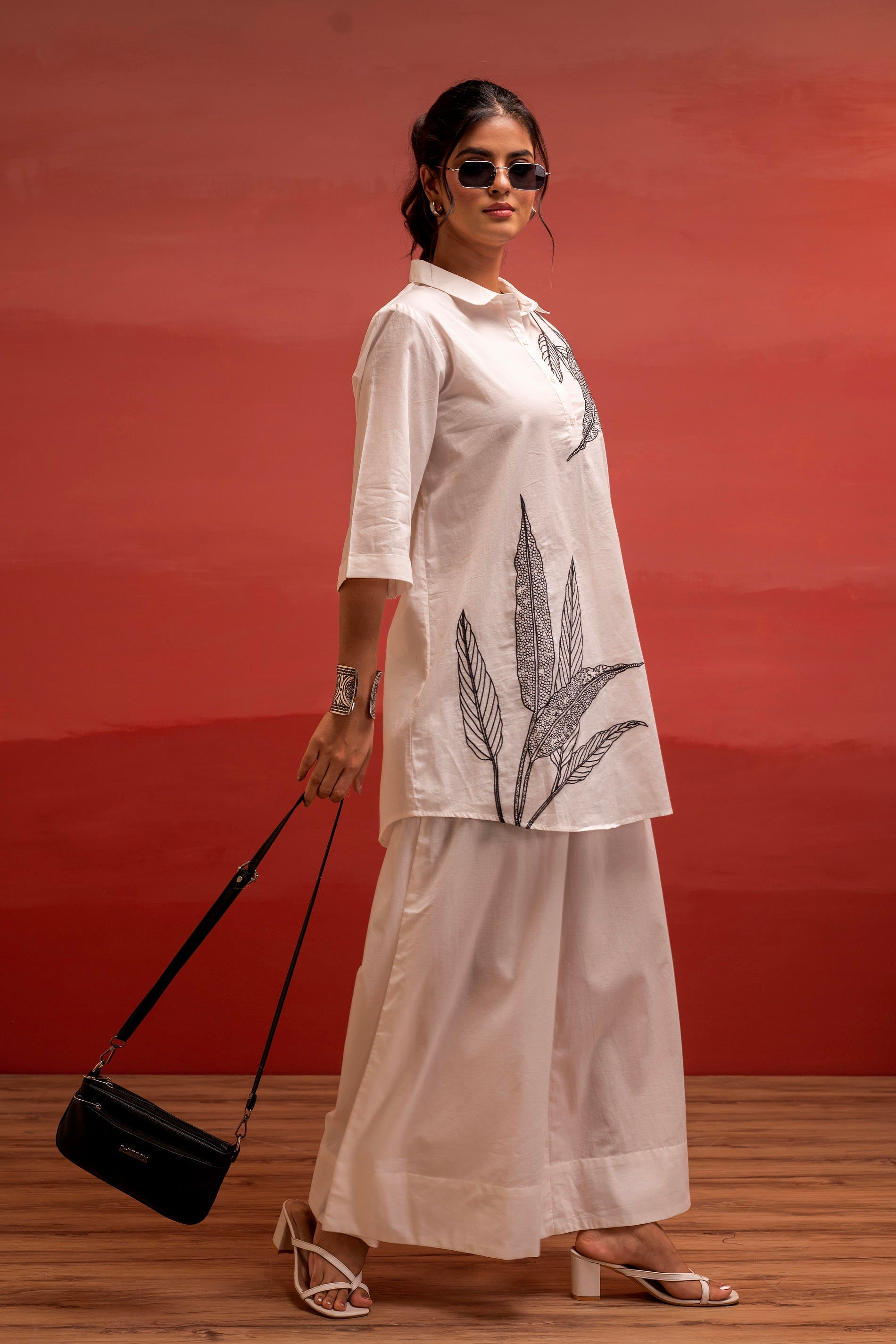 Juniper Off-White Leaf Printed Co-Ord Set With Collared Tunic & Wide-Leg Pant 