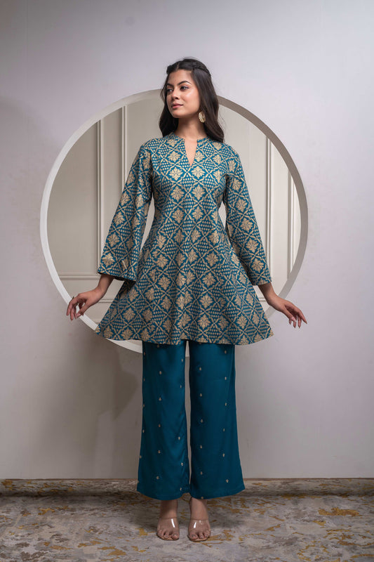 Juniper Teal Floral Printed Kurta & Solid Pants Set In 100% Viscose | Grab2Buy