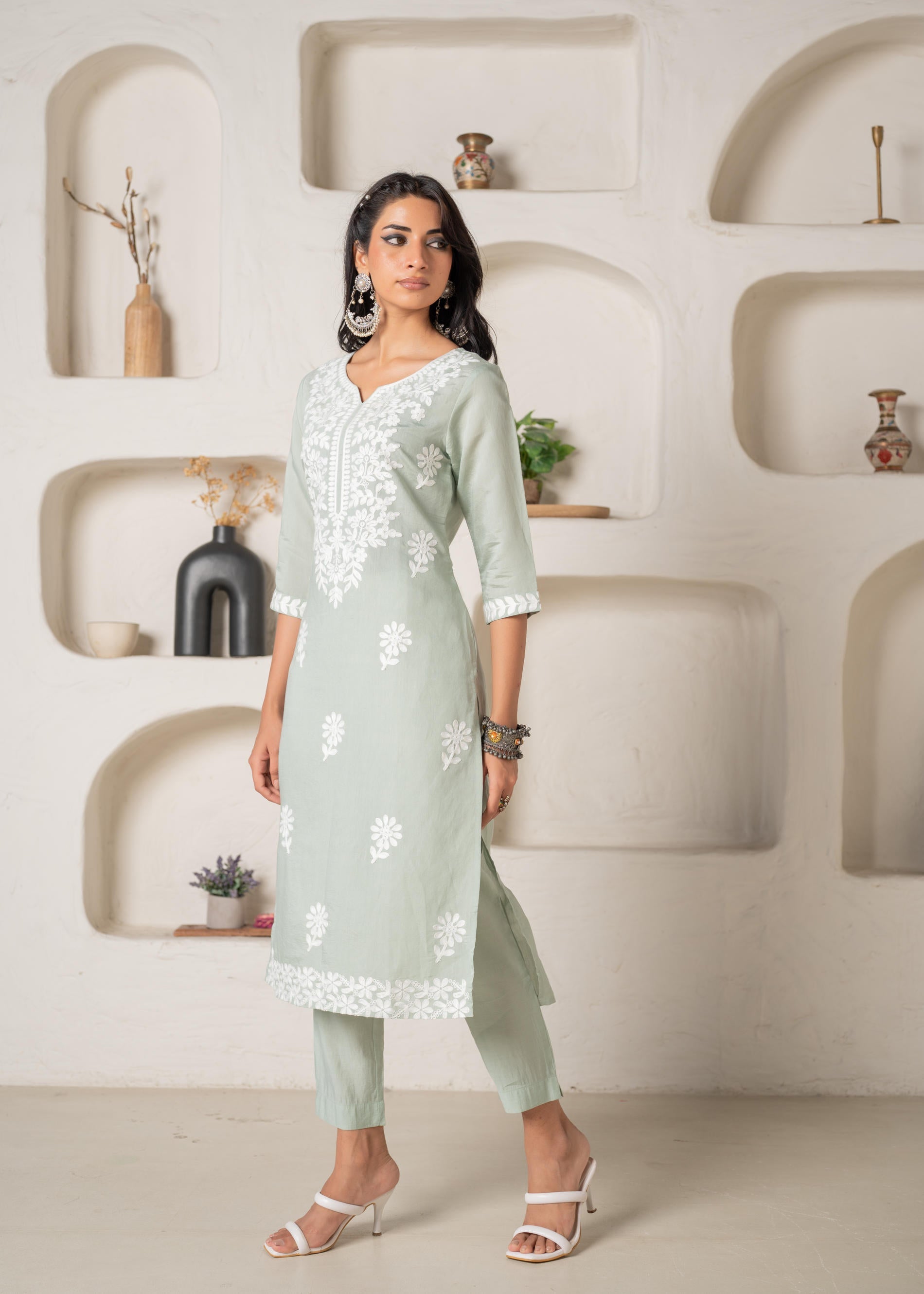 Juniper Mint Solid Embroidered Straight Kurta Pant Set With Thread Work 