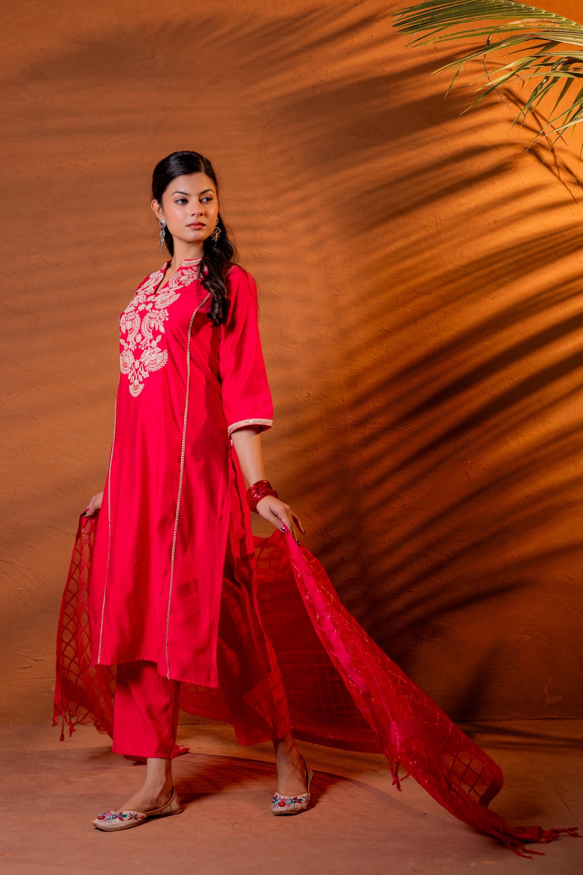 Juniper Fuchsia Embroidered Kurta Set With Zari Checked Dupatta