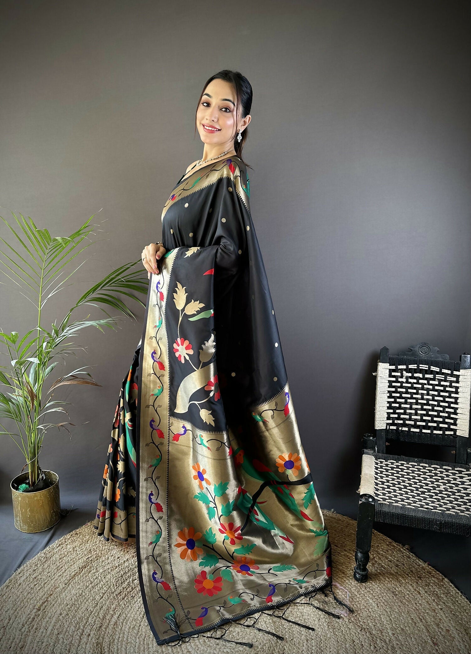 Joban Fashion Black Zari Woven Floral Motifs Soft Silk Paithani Silk Saree