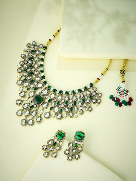 Nuyug Ethereal Kundan Necklace Set 