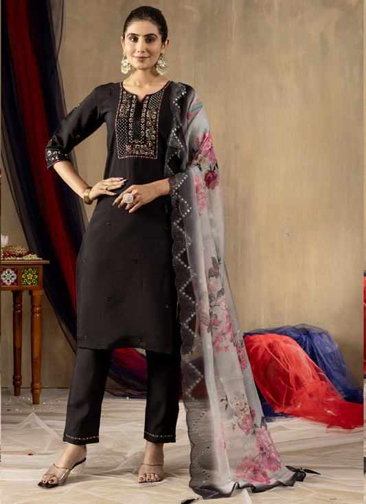 Prazu Fashion Black Roman Silk Thread Embroidered Designer Kurta Set