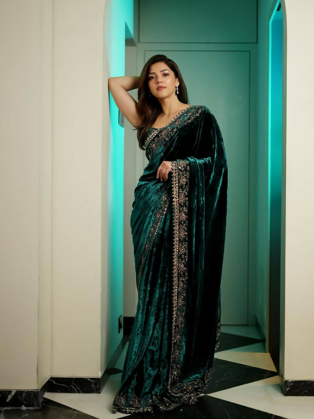 Joban Fashion Green Viscose Velvet Party Wear Sarees