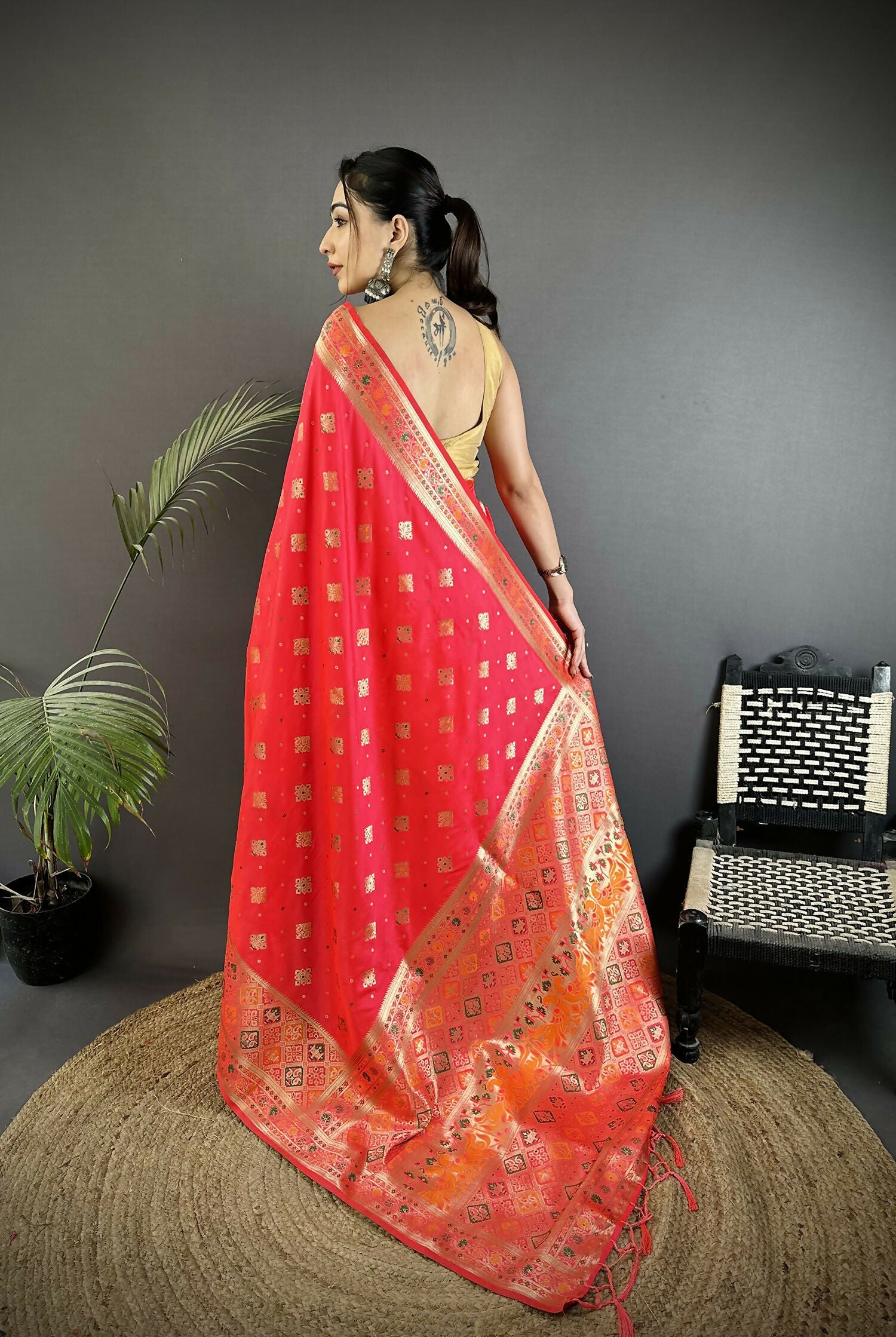 Joban Fashion Rani Pink Geometric Pattern Soft Silk Patola Saree