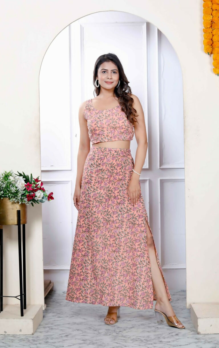 Miravan Women's Orange Floral Printed Crop Top And Skirt Co-Ord Set 