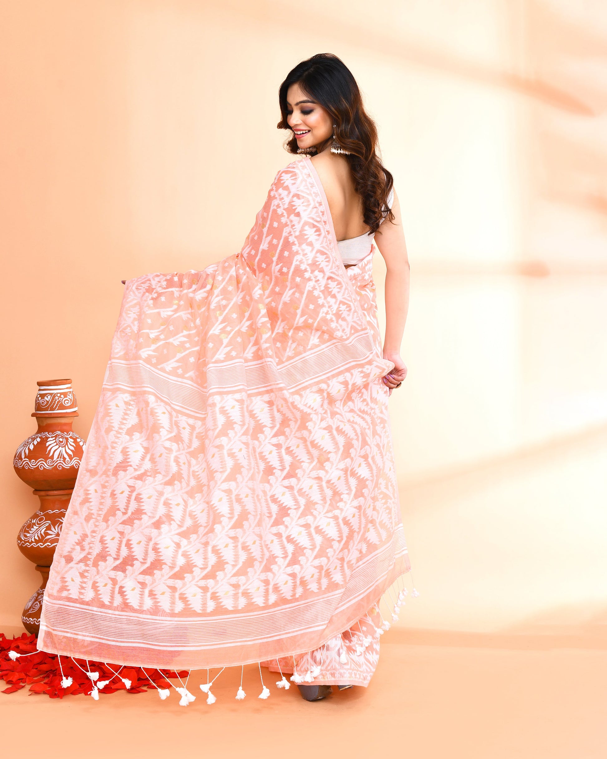 Piyari Fashion Women's Salmon Cotton Silk Jamdani Saree
