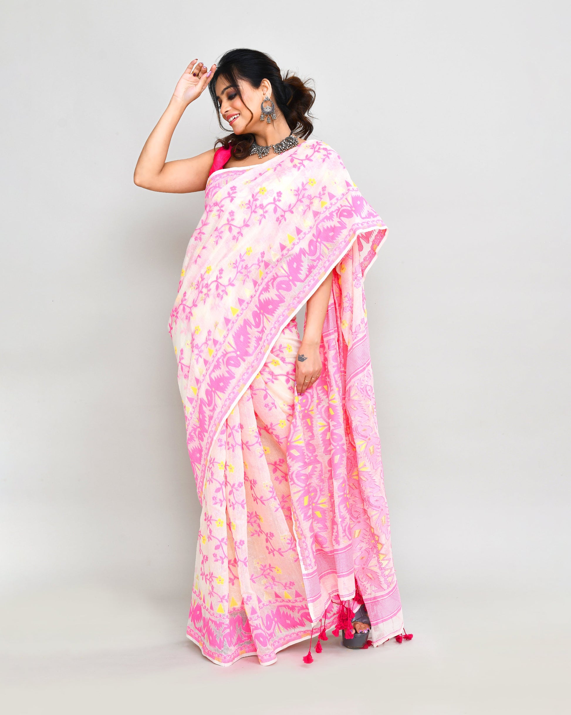 Piyari Fashion Women's Off White Pink Cotton Silk Jamdani Saree