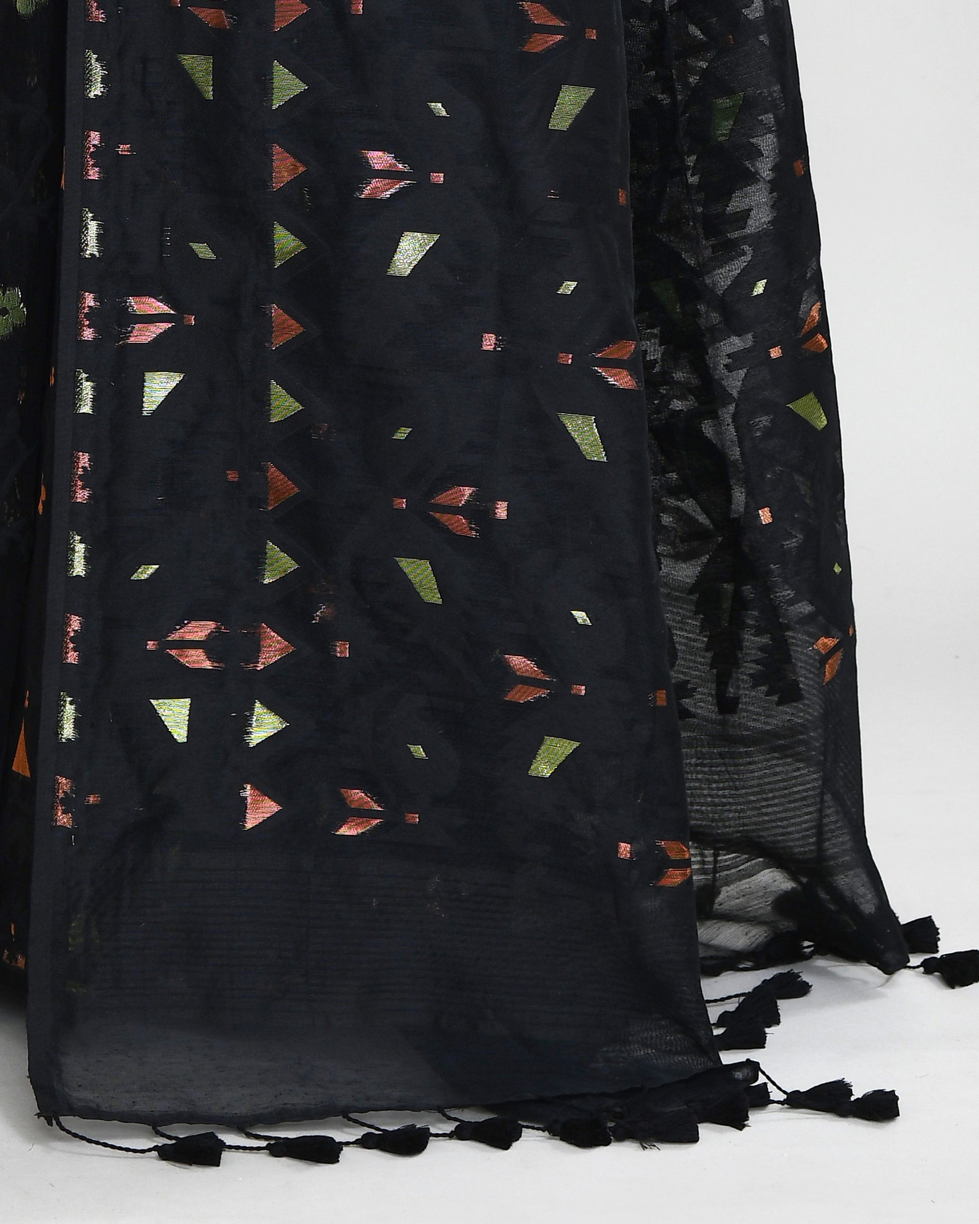 Piyari Fashion Women's Black Cotton Silk Jamdani Saree With Tassels