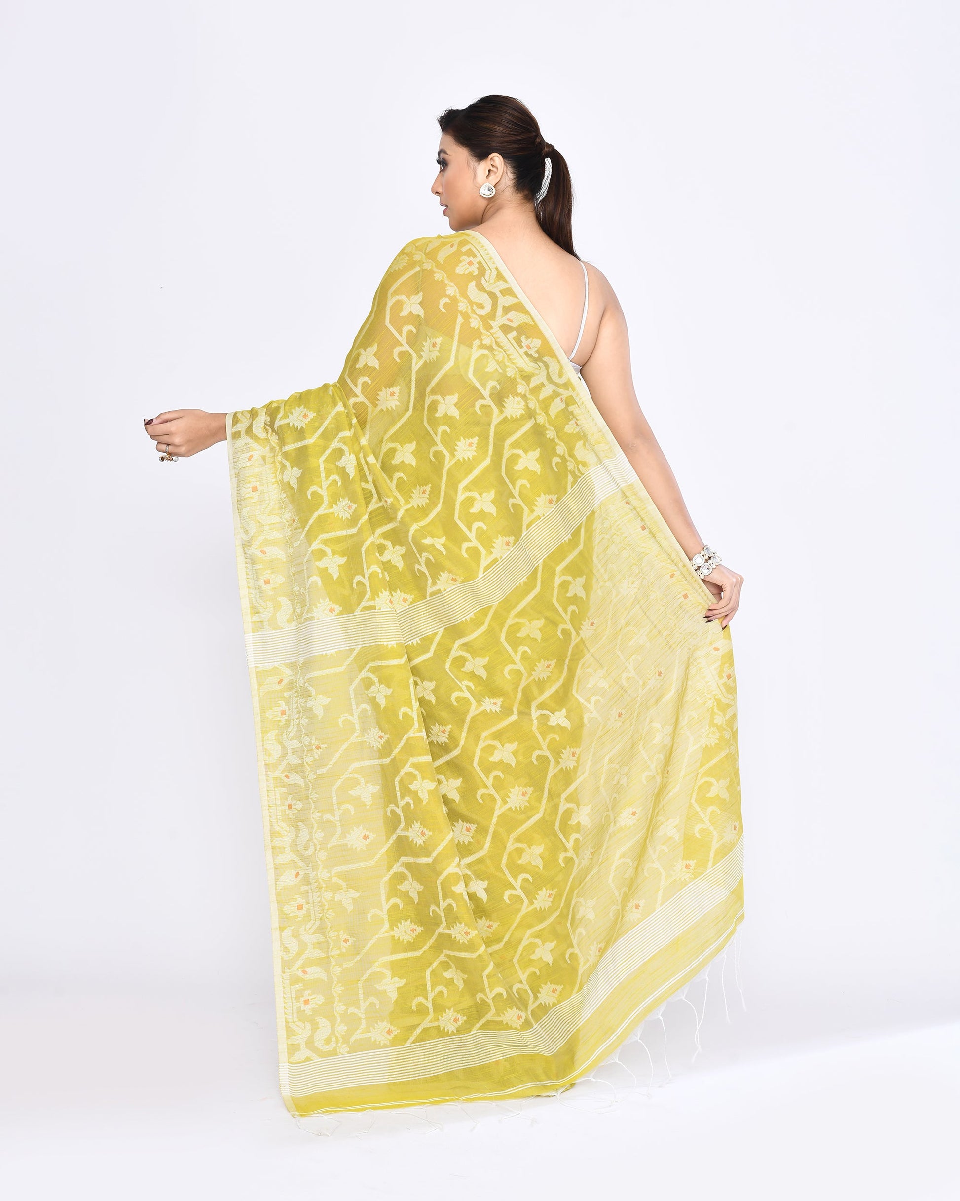 Piyari Fashion Women's Straw Embellished Cotton Blend Jamdani Saree