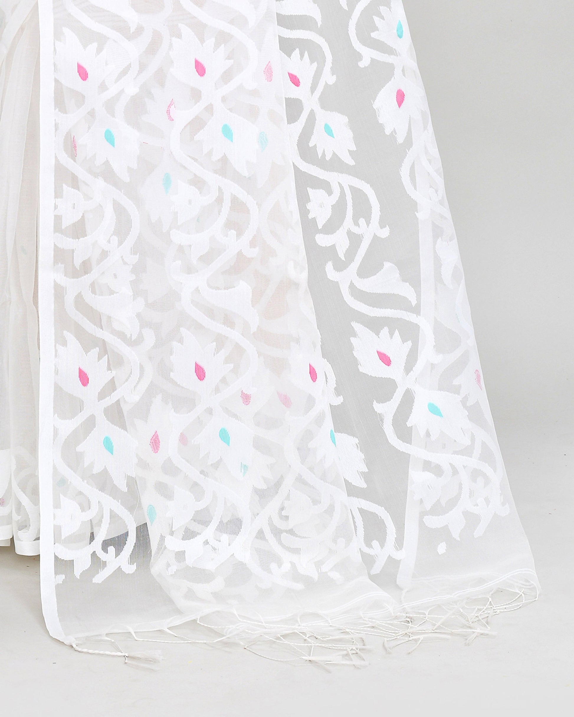 Piyari Fashion Women`s White Hand Work Art Silk Jamdani Saree With Blouse