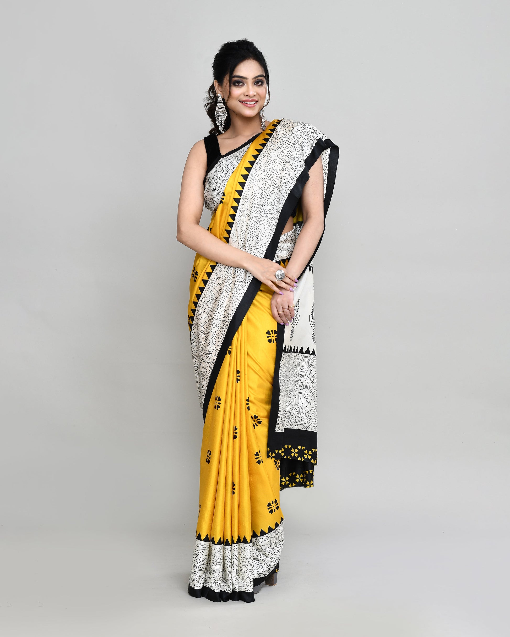 Piyari Fashion PIyari Fashion Golden Printed Saree With Blouse