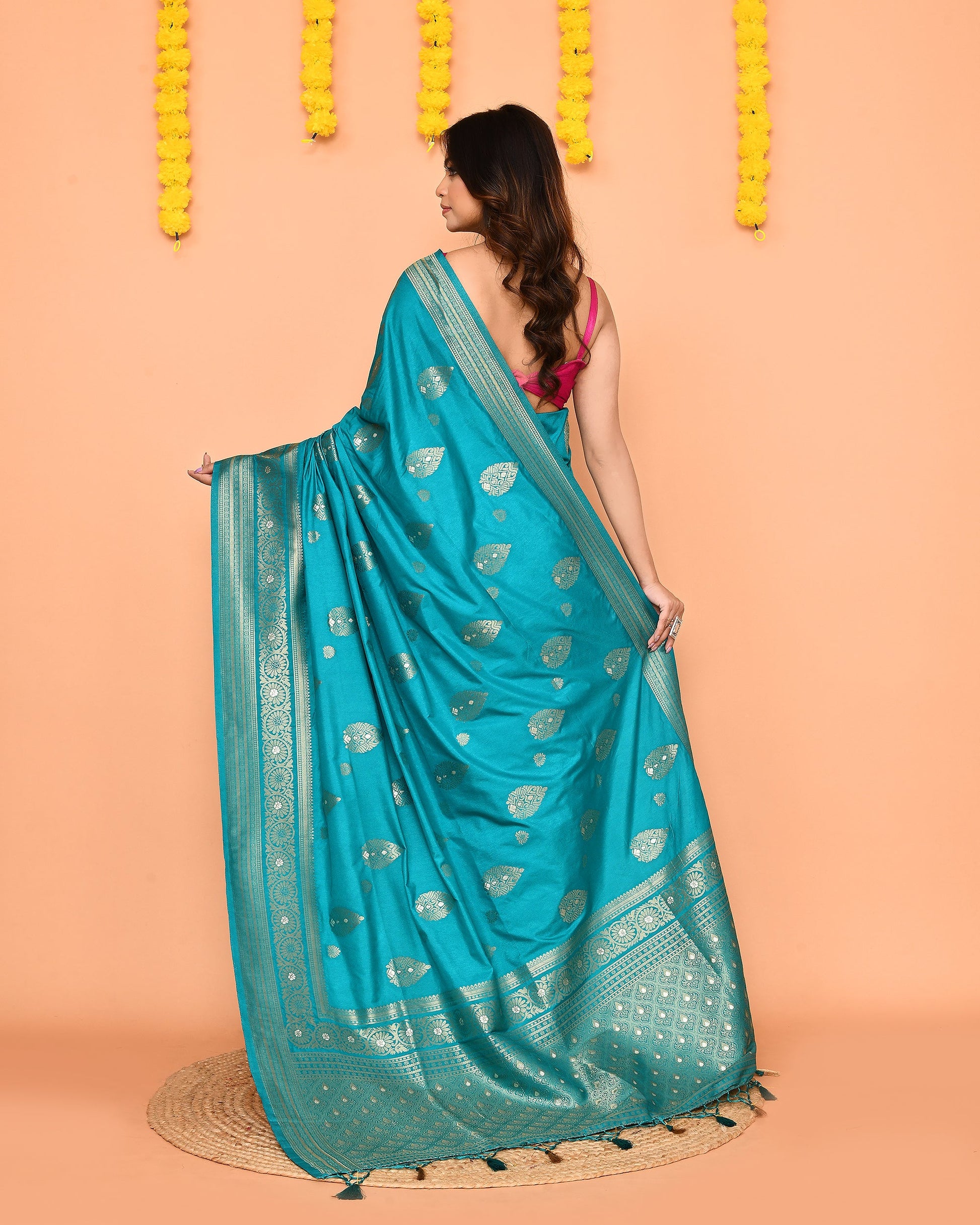 Piyari Fashion Women's Handloom Turquoise Bangalore Silk Saree With Zari Border