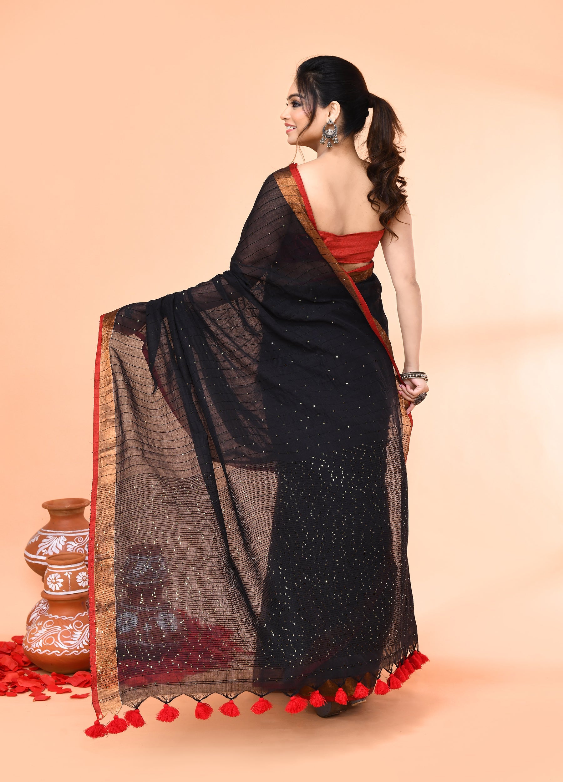 Piyari Fashion Women`s Cotton Handloom Black Sequin Saree With Blouse