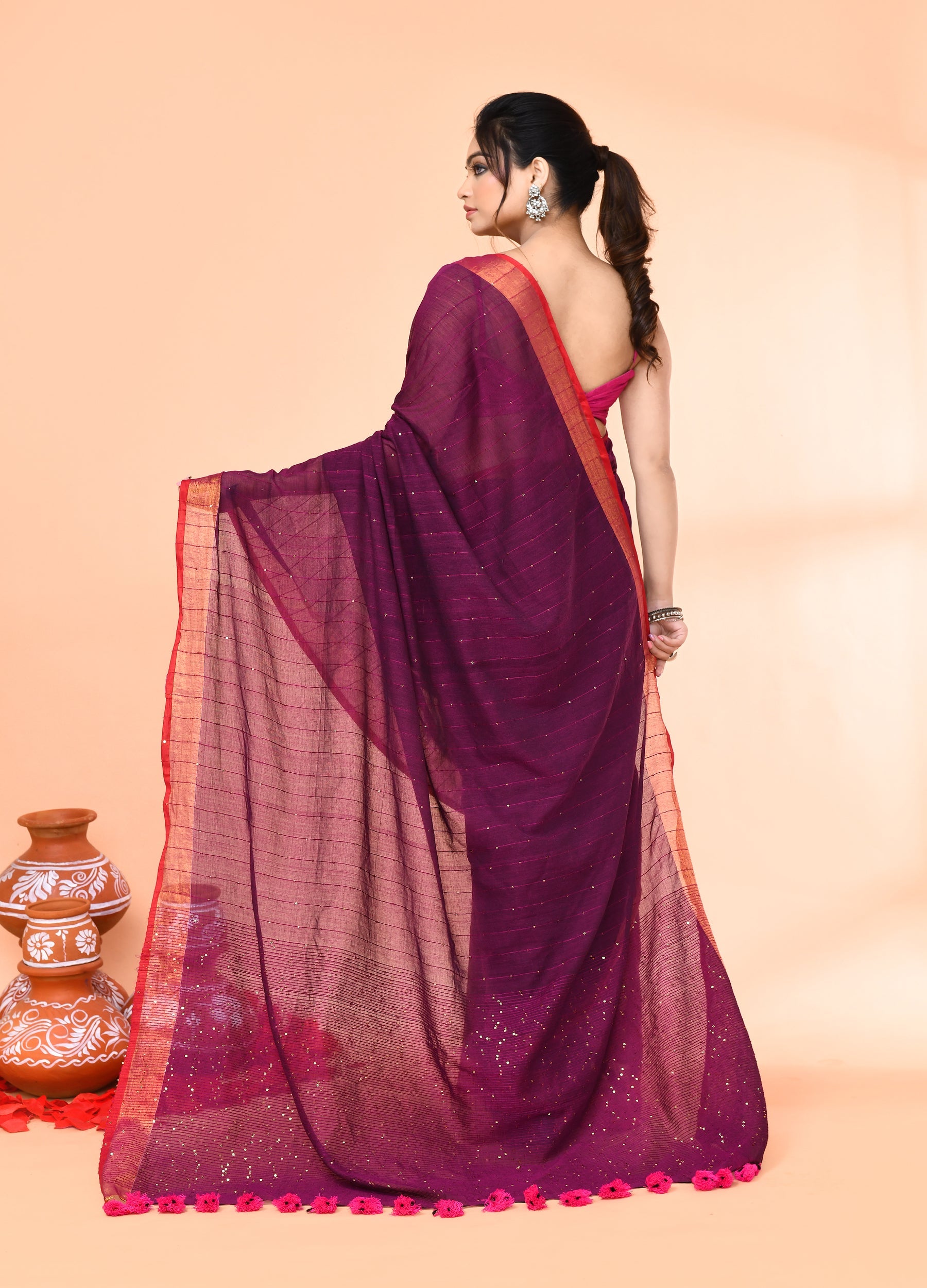 Piyari Fashion Women`s Cotton Handloom Magenta Sequin Saree With Blouse