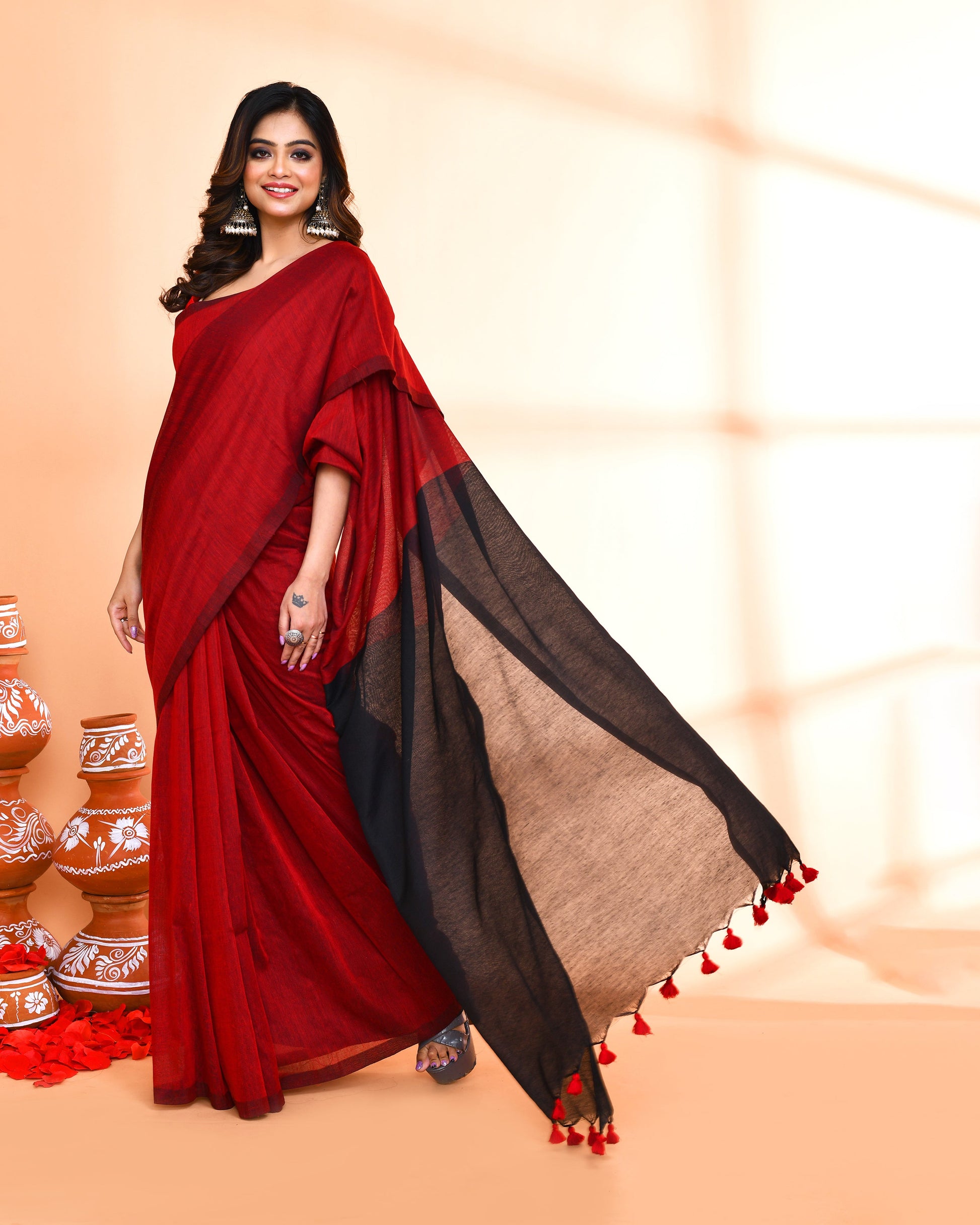 Piyari Fashion Handspun Cotton Red Handloom Saree With Blouse