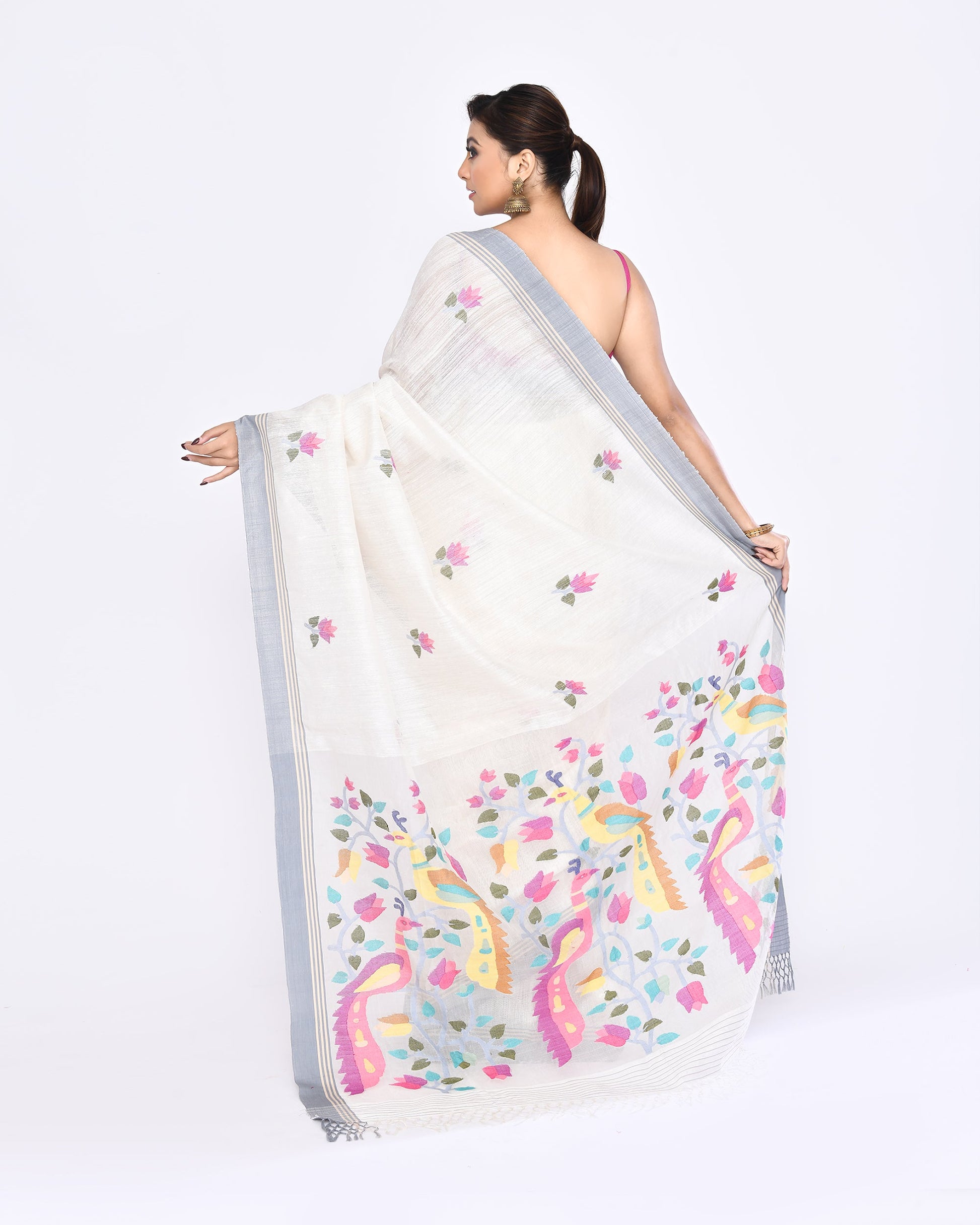 Piyari Fashion Women's Off White Embellished Matka Silk Jamdani Saree