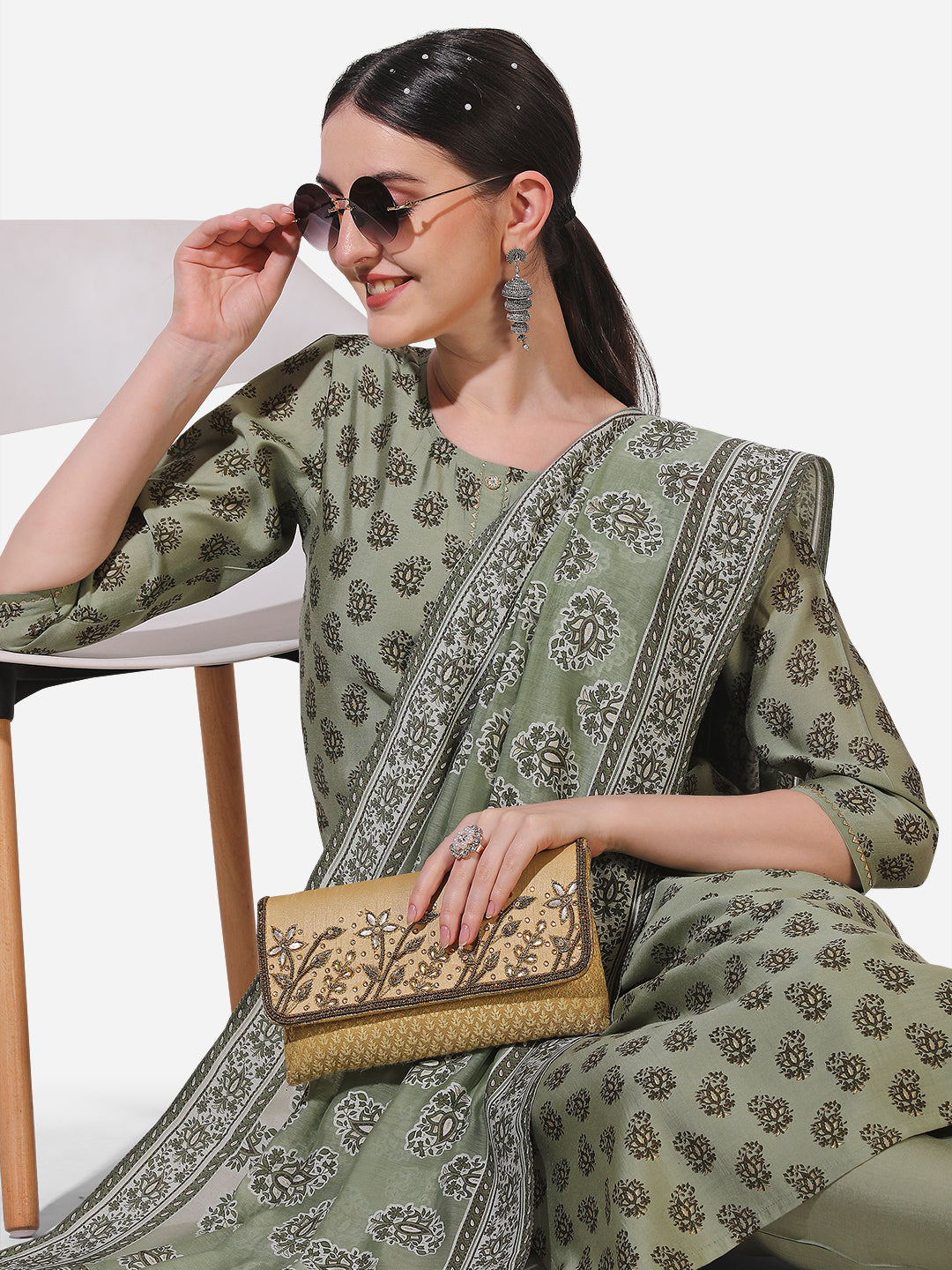Floral Printed Kurta With Pant And Dupatta Set, Multicolor - Hiral Fashion