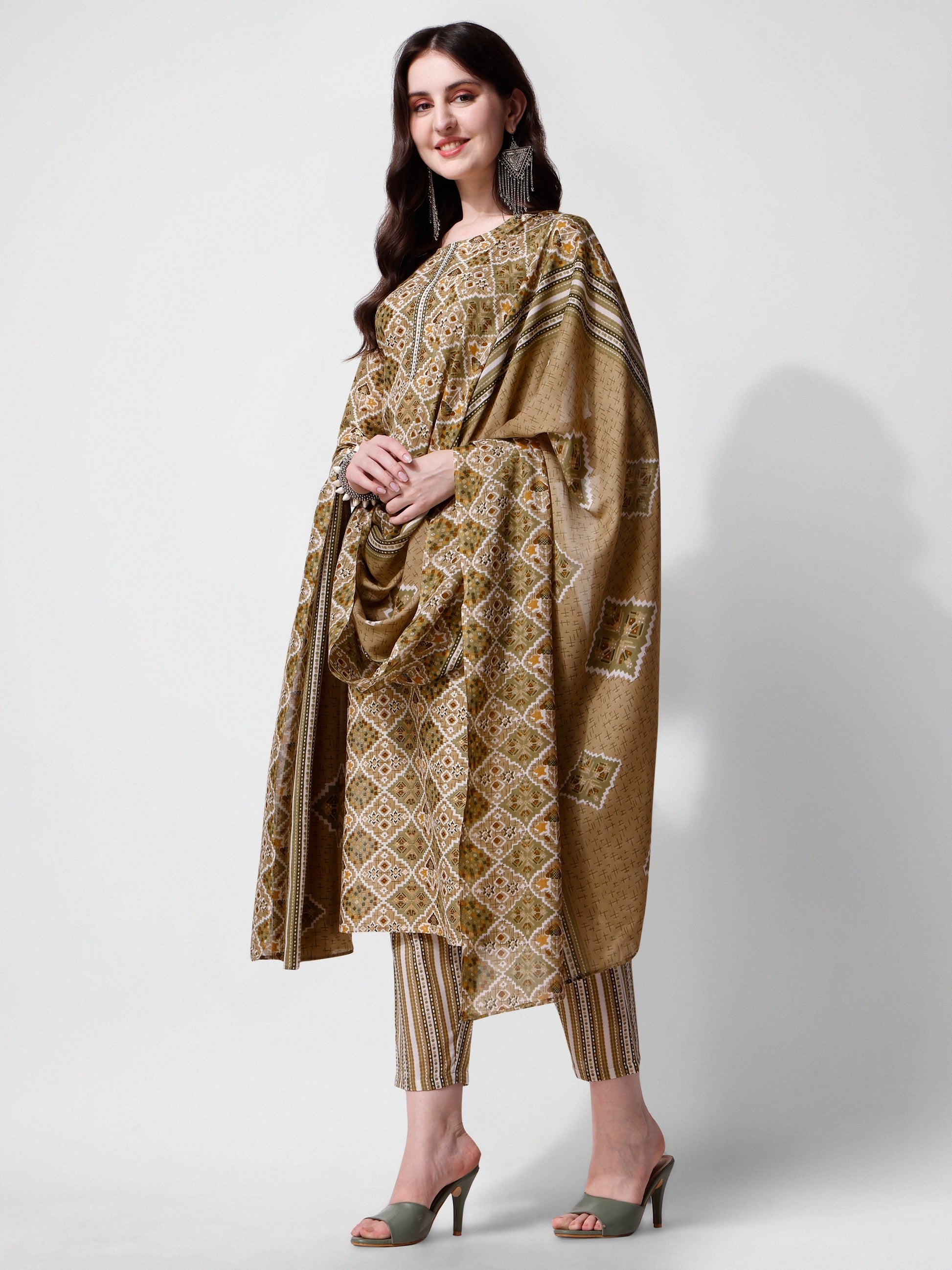 Printed Green Kurta Pant & Dupatta Set, Multicolor - Hiral Fashion