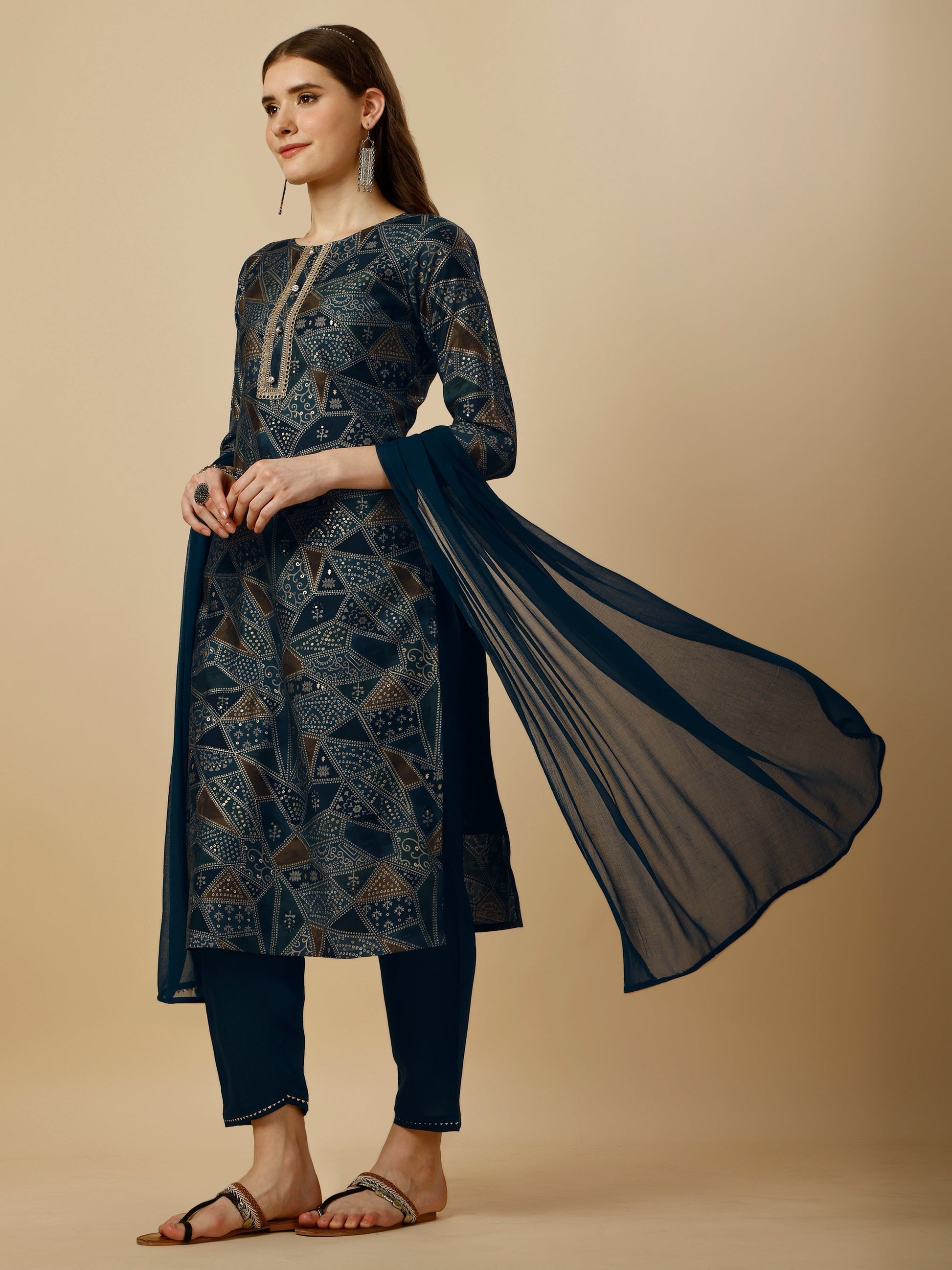 Geometric Printed Kurta With Pant And Dupatta Set, Multicolor - Hiral Fashion