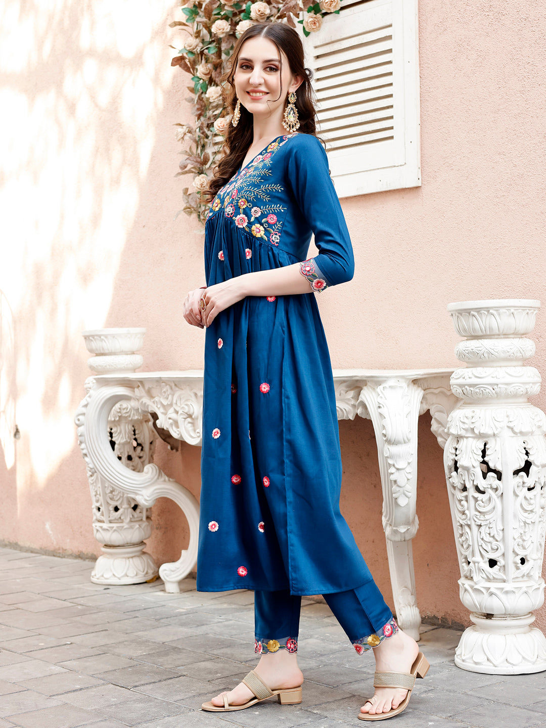Hand Embroidered Alia Cut Kurta With Pant & Embroidered Organza Dupatta Premium Luxury, Multicolor - Hiral Fashion