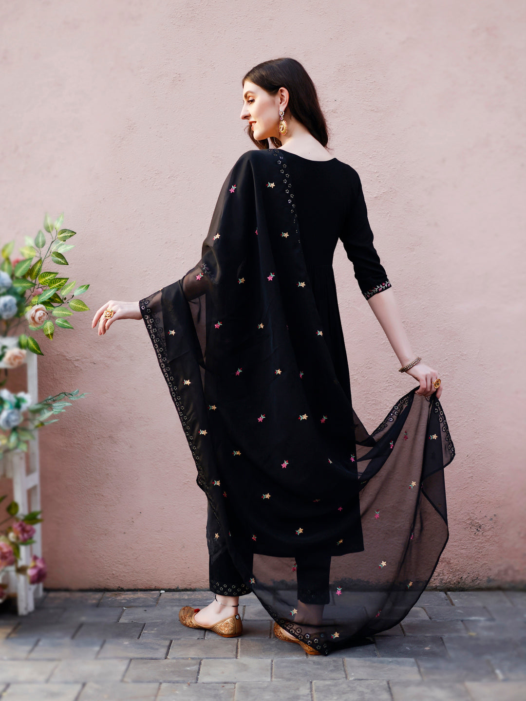 Nyra Cut Floral Front Embroidered Kurta With Pant & Organza Embroidered Dupatta Premium Luxury, Multicolor - Hiral Fashion