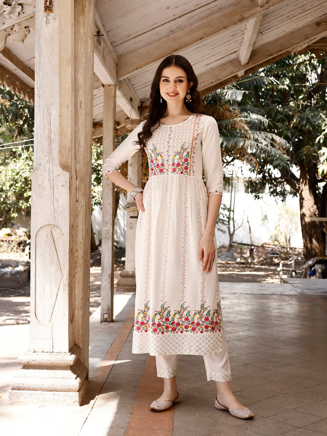 Nyra Cut Floral Front Embroidered Kurta With Pant & Organza Embroidered Dupatta Premium, Multicolor - Hiral Fashion