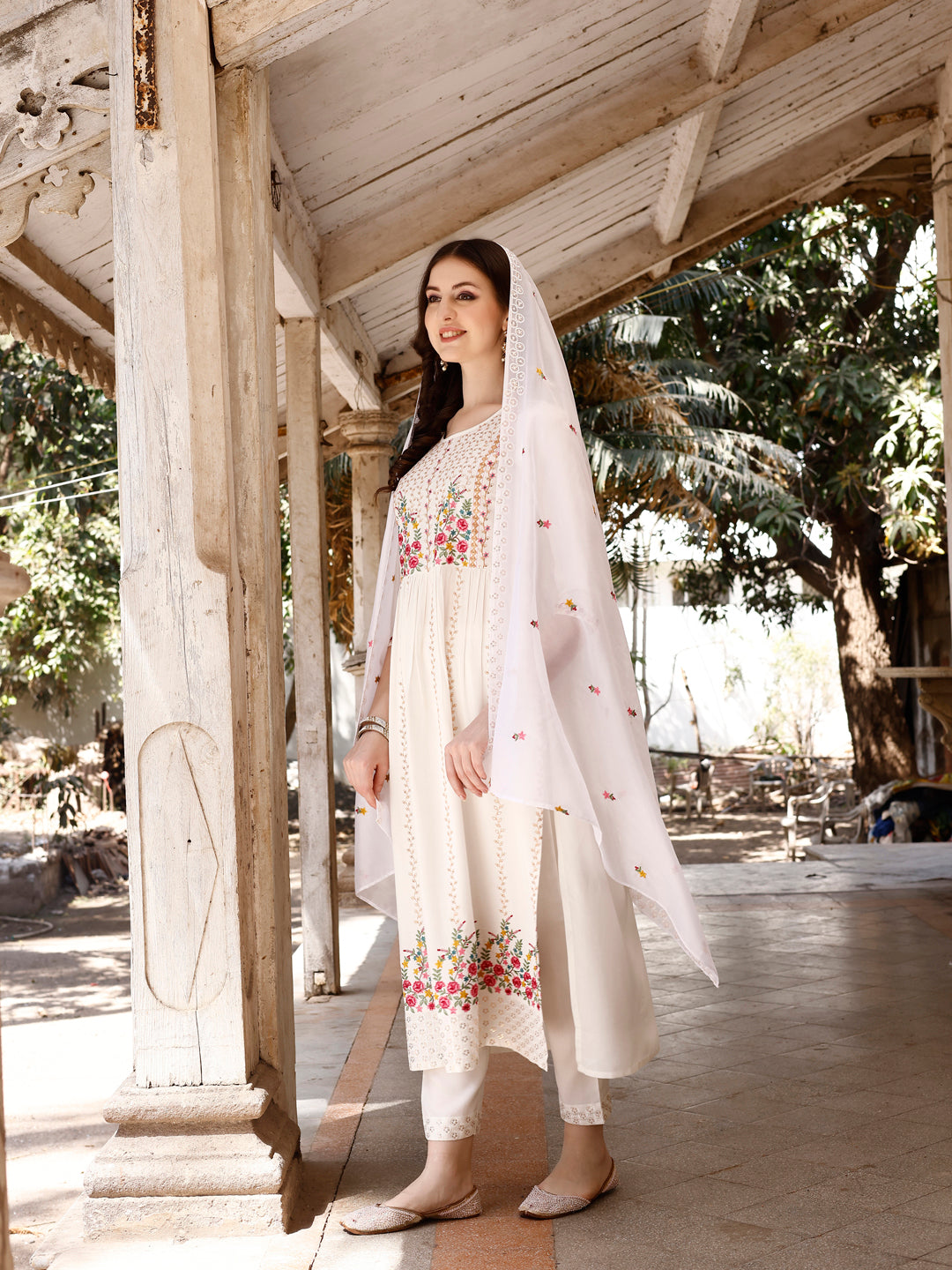 Nyra Cut Floral Front Embroidered Kurta With Pant & Organza Embroidered Dupatta Premium, Multicolor - Hiral Fashion