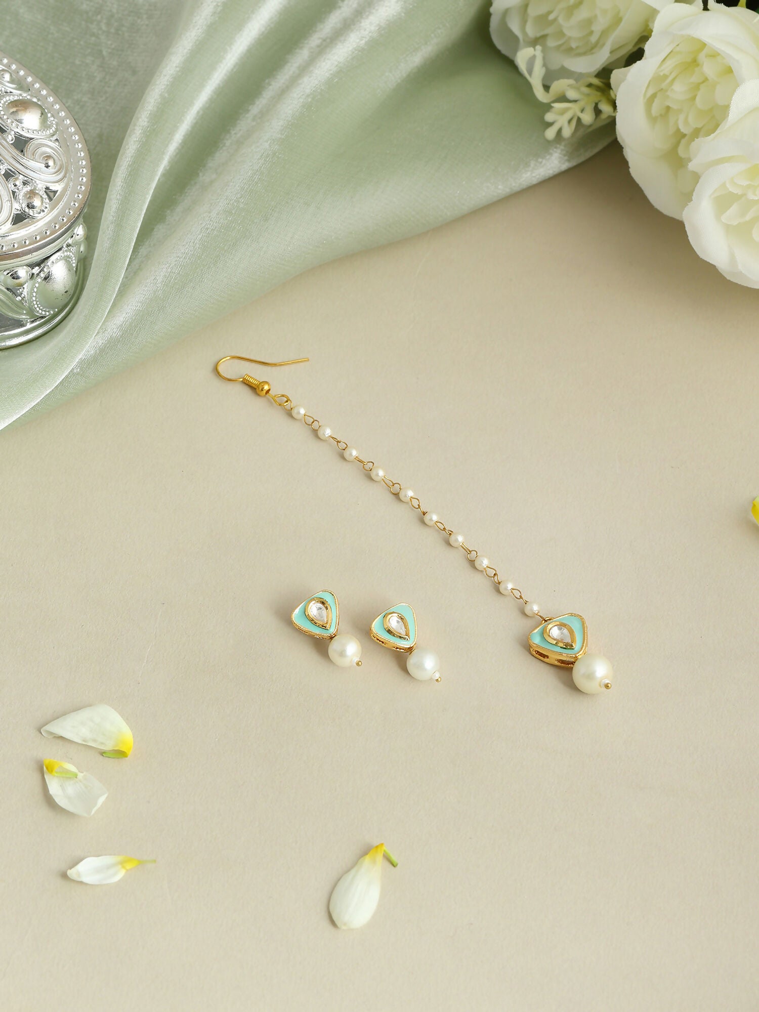 Ruby Raang Saanjh Pearl Tikka Set