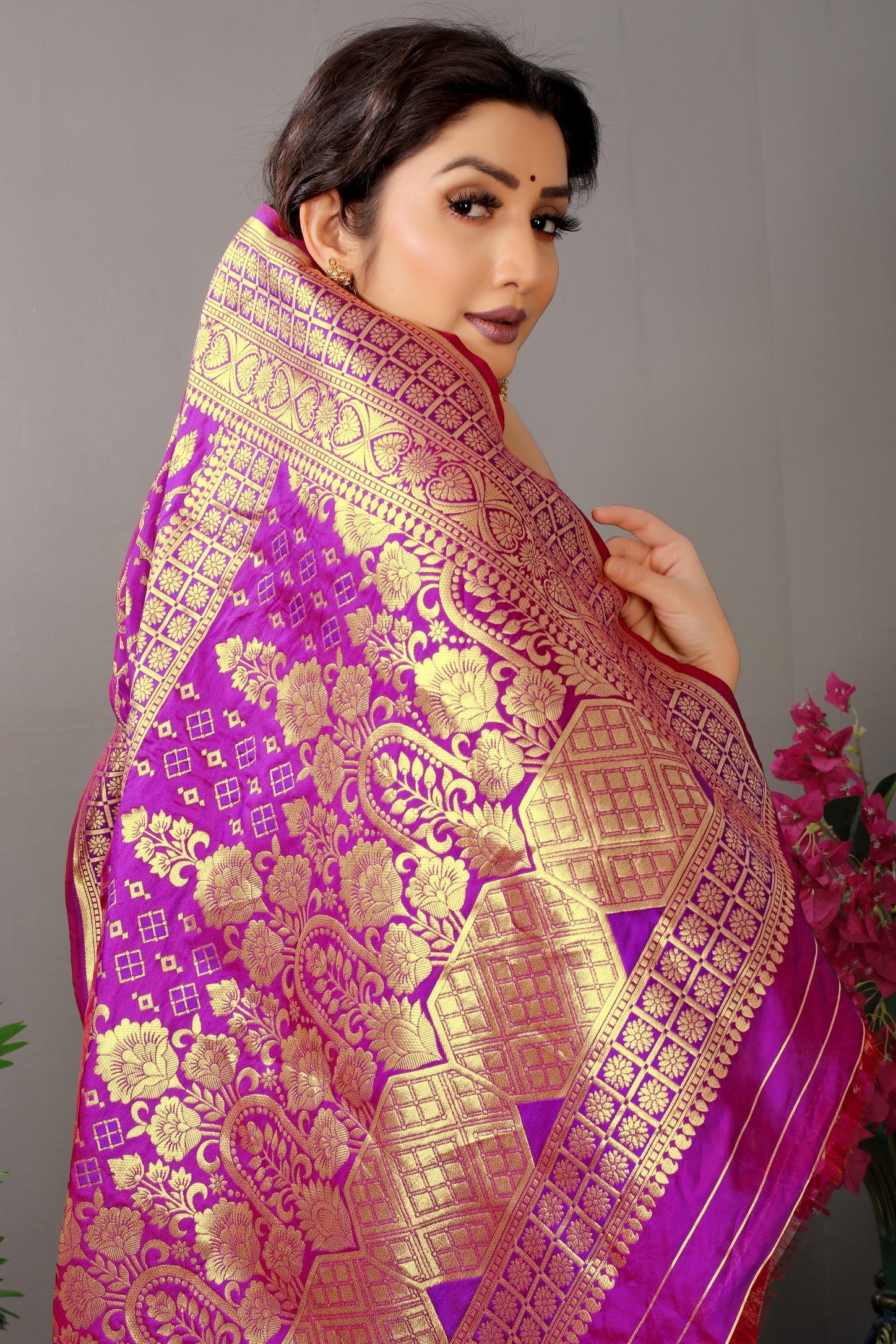 Anaita Lavender Woven Design Pure Silk Banarasi Saree With Blouse