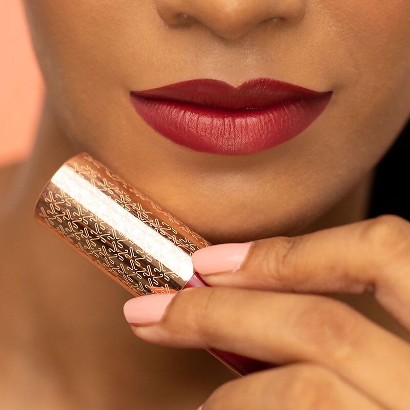 Kay Beauty By Katrina Kaif Matte Drama Long Stay Lipstick - Head Turner 