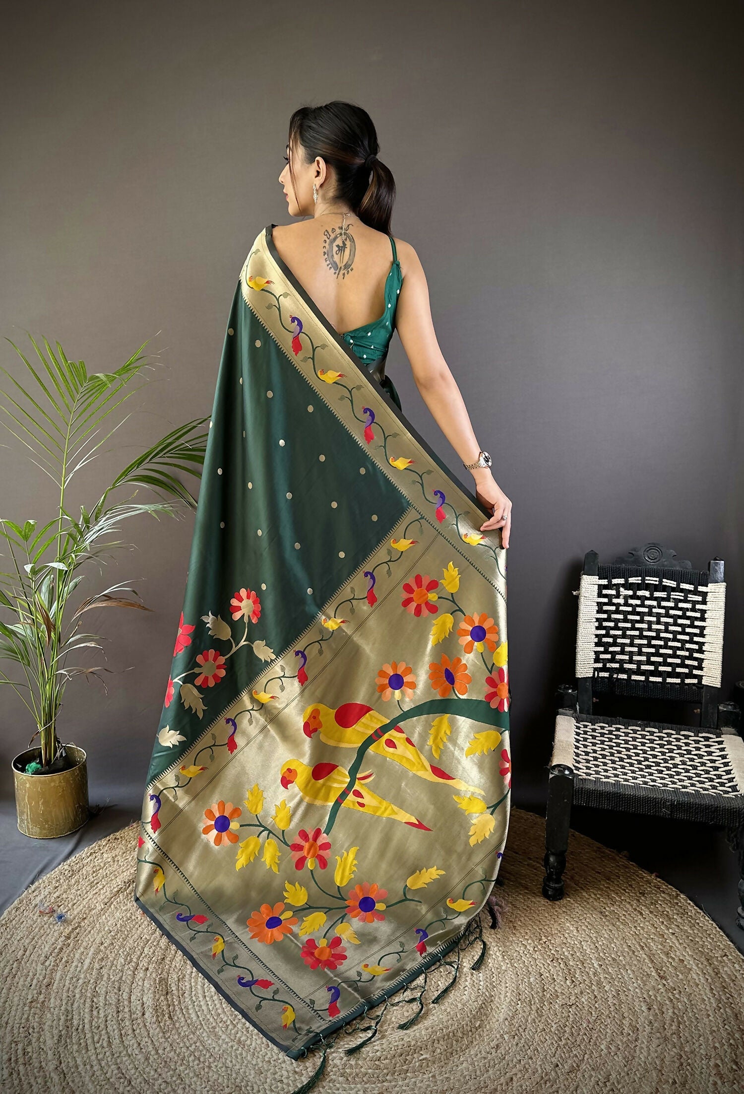 Joban Fashion Green Zari Woven Floral Motifs Soft Silk Paithani Silk Saree