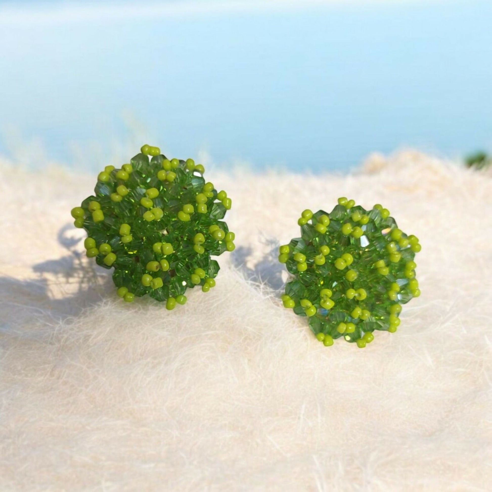 Inhanns Premium Everyday Studs - Neon Yellow
