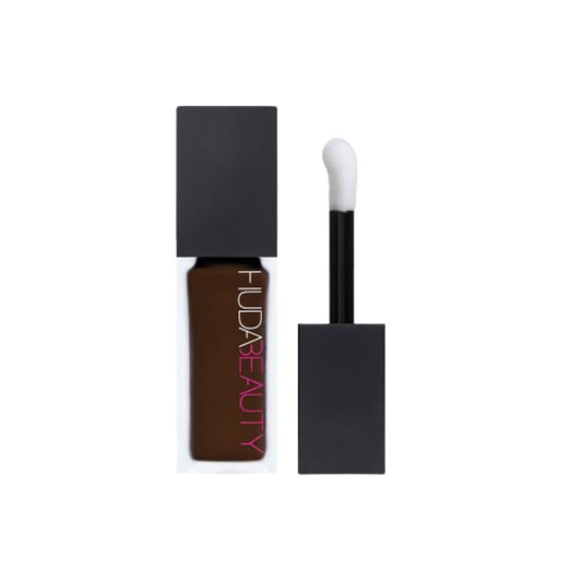 Huda Beauty Faux Filter Concealer - Chocolate Chip | Swadesiicart