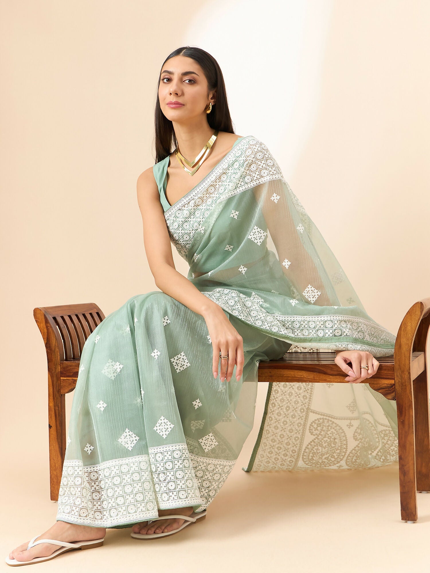 Green Organza Geometric Embroidered Saree with Unstitched Blouse Piece - Roozal