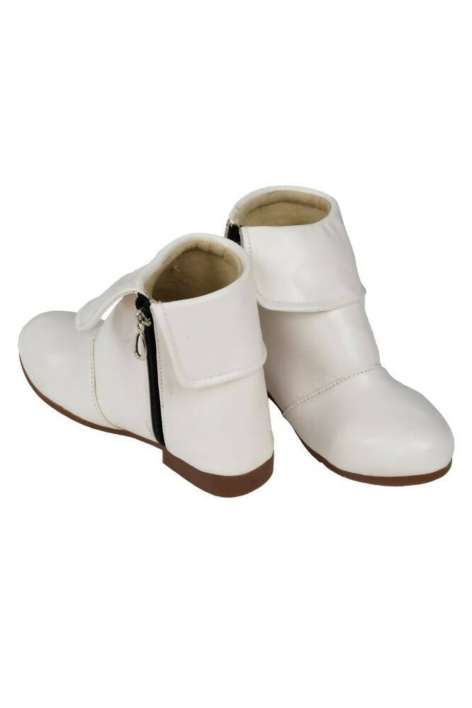 Tiny Bugs Girls Anckle Lenght Boots -White  Grab2Buy Tiny Bugs Grab2Buy