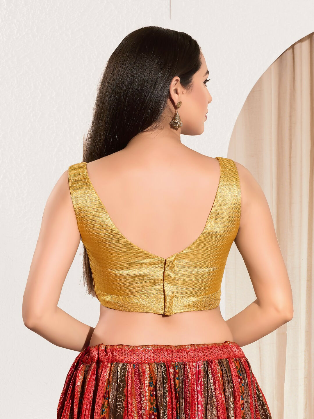 Joban Fashion Yellow Gold Mulberry Silk Padded Blouse With Sweetheart Neck Sleeveless