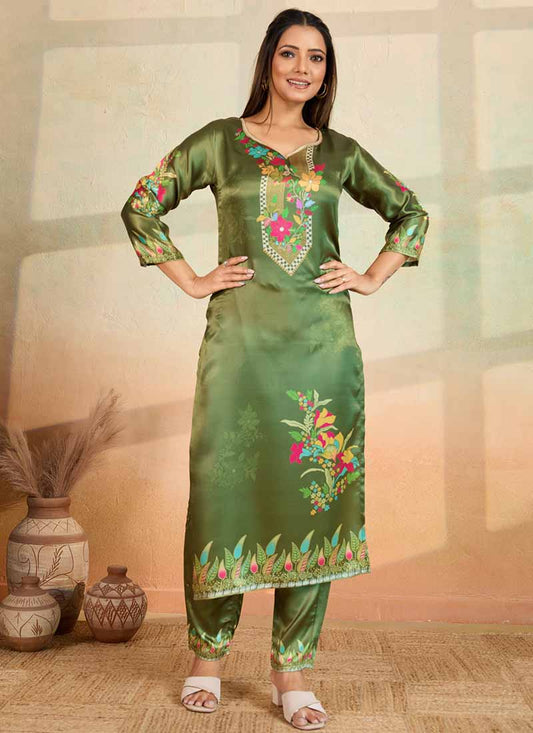 Prazu Fashion Mahendi Green Printed Cotton Reyon Kurta Pant Set