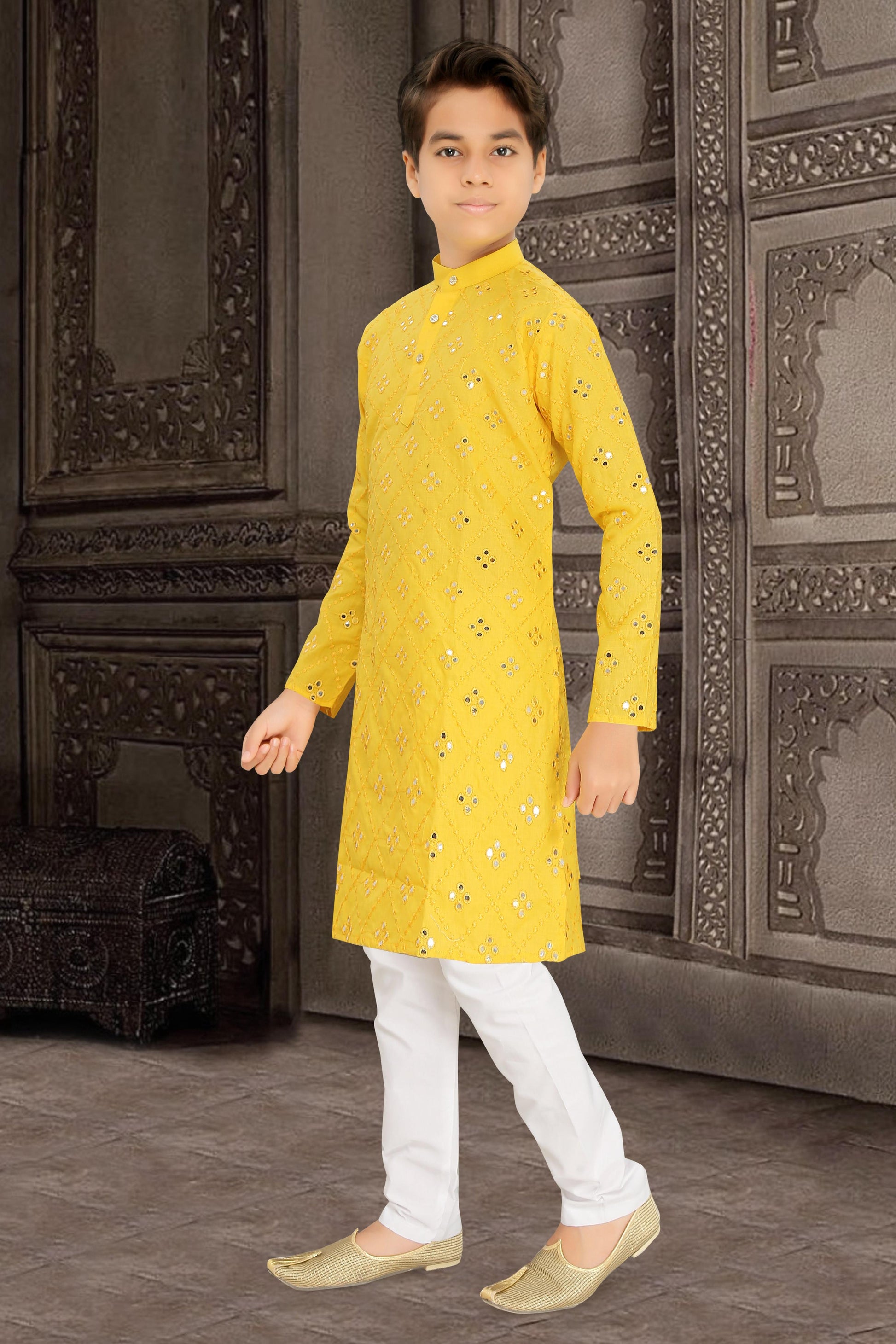 Neera Trendz Yellow Cotton Blend Mirror Work Kid's Kurta With Pyjama