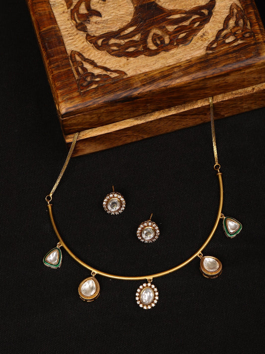 Kundan Hasli with Matching Studs - Ruby Raang