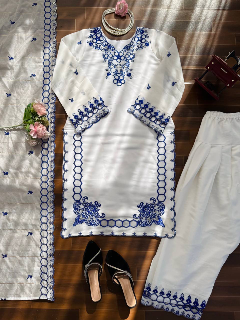 Prazu Fashion Off White Mull Chanderi Silk Thread Work Farshi Salwar Suit