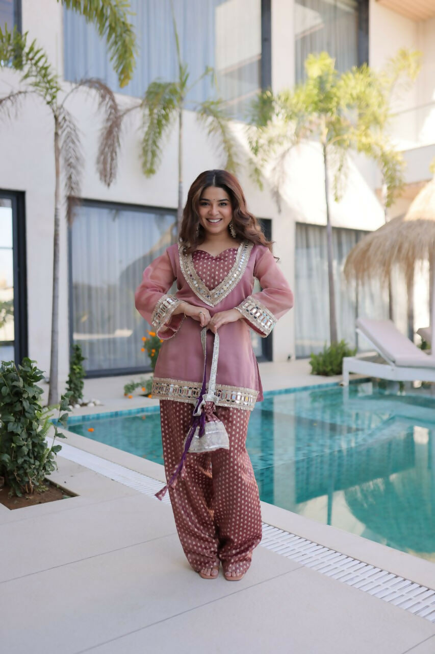 Teeya Creation Womens New Wedding Wear Peach Color Salasa Fabrics With Mirror & Lace Work Kurta Pant Set
