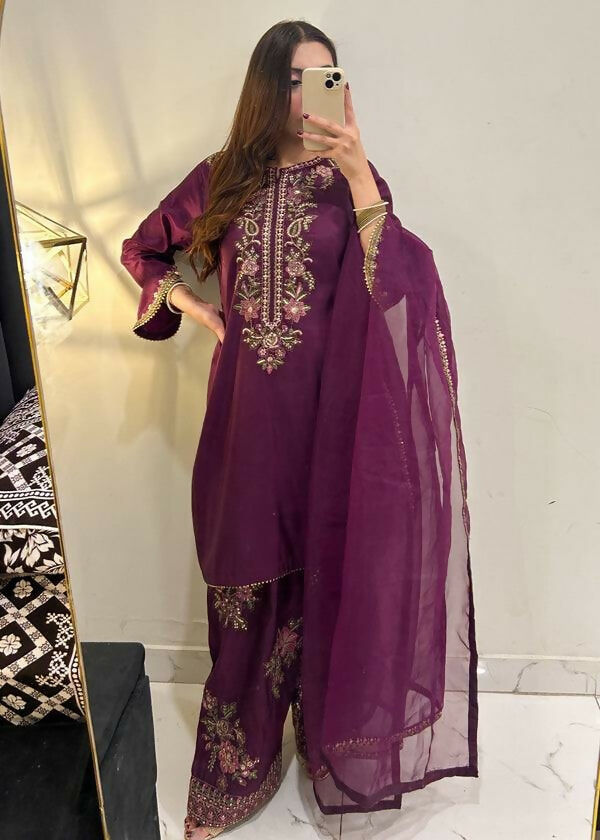 Teeya Creation Womens Trendy Stylish Embroidery Thread Work Purple Kurta Set